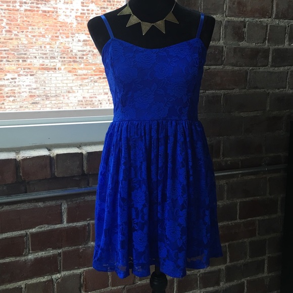 Royal blue lace dress - Picture 1 of 4